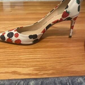 Women's Cream Berry Print Heels
